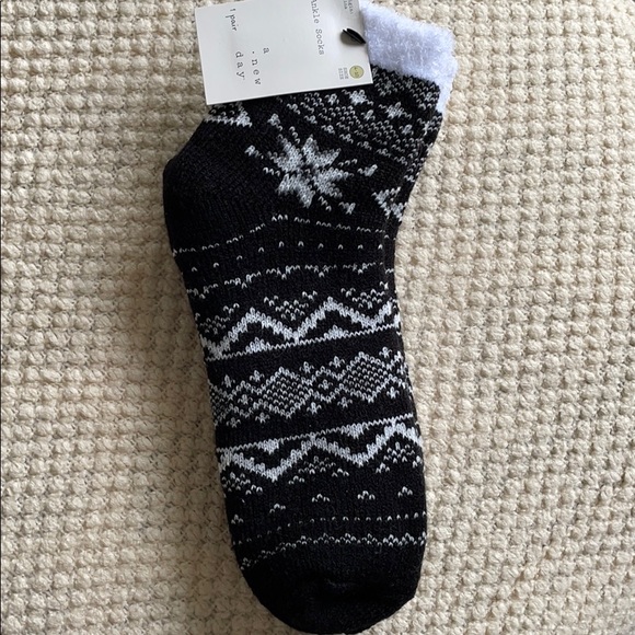 Final price must bundle! NWT warm cozy socks